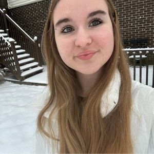 Meet your Posher, Abby